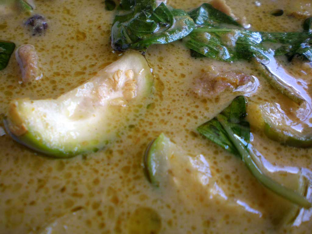 [green-curry.jpg]