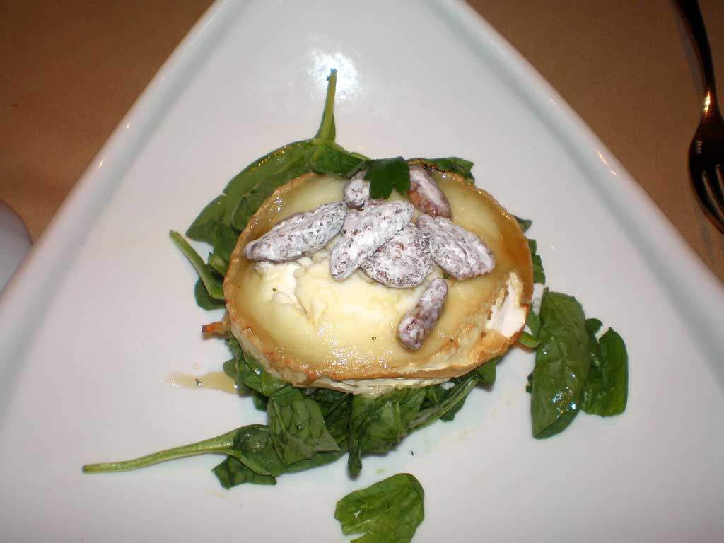 [spinach-goat-cheese-salad.jpg]
