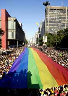 [brazil_gayparade_.jpg]