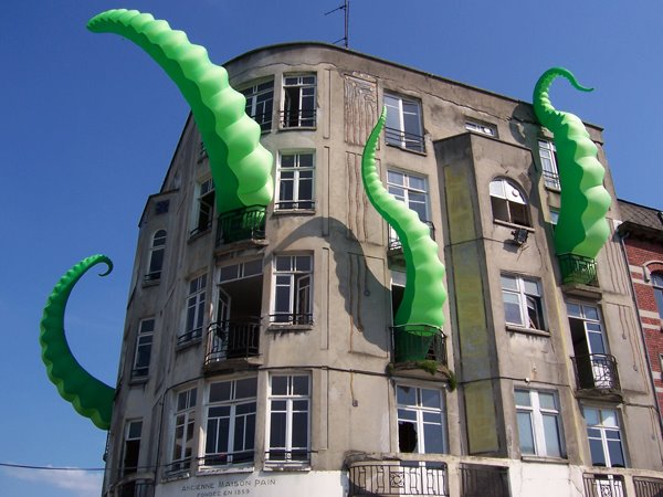 [octo_pied_building_by_FilthyLuker-1.jpg]