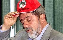 [Lula+com+bonÃ©+do+MST.bmp]