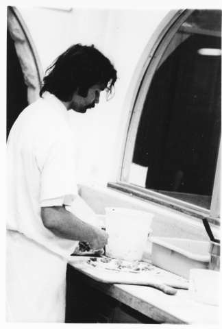 [Bill_Murray_making_pizza_Evanston_Illinois_1971.jpg]