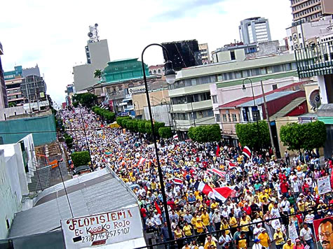[marcha+contra+el+TLC,+Costa+Rica.jpg]