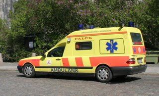 [800px-Swedish_ambulance_in_Lund.jpg]