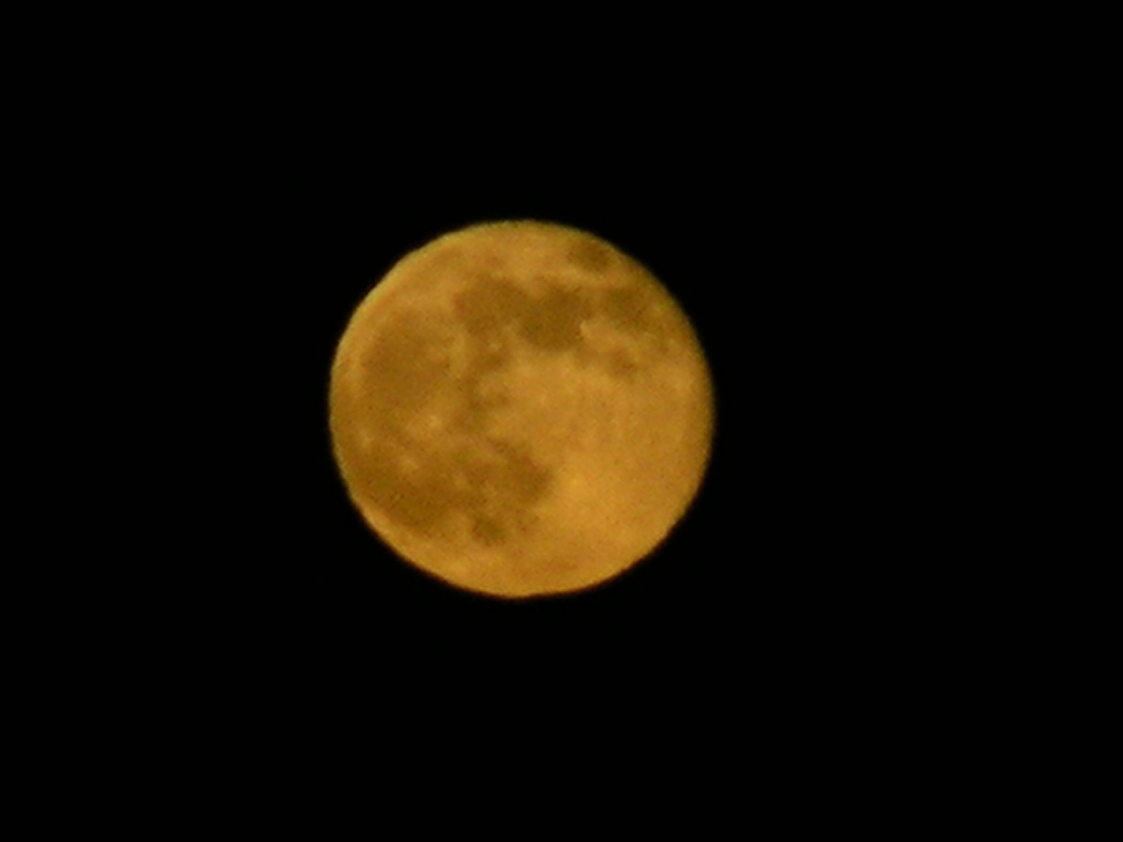 [Orange+moon+oct26+2007.jpg]