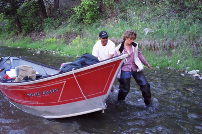 [Gene&Jeff+Pulling+Willy+Boat.jpg]
