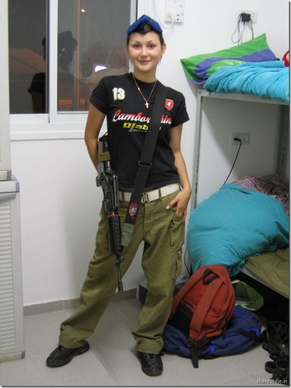 [Girl+Soldiers+From+Israel’s+Army+31.jpg]