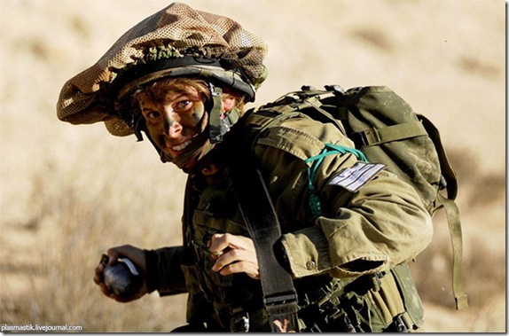 [Girl+Soldiers+From+Israel’s+Army+14.jpg]