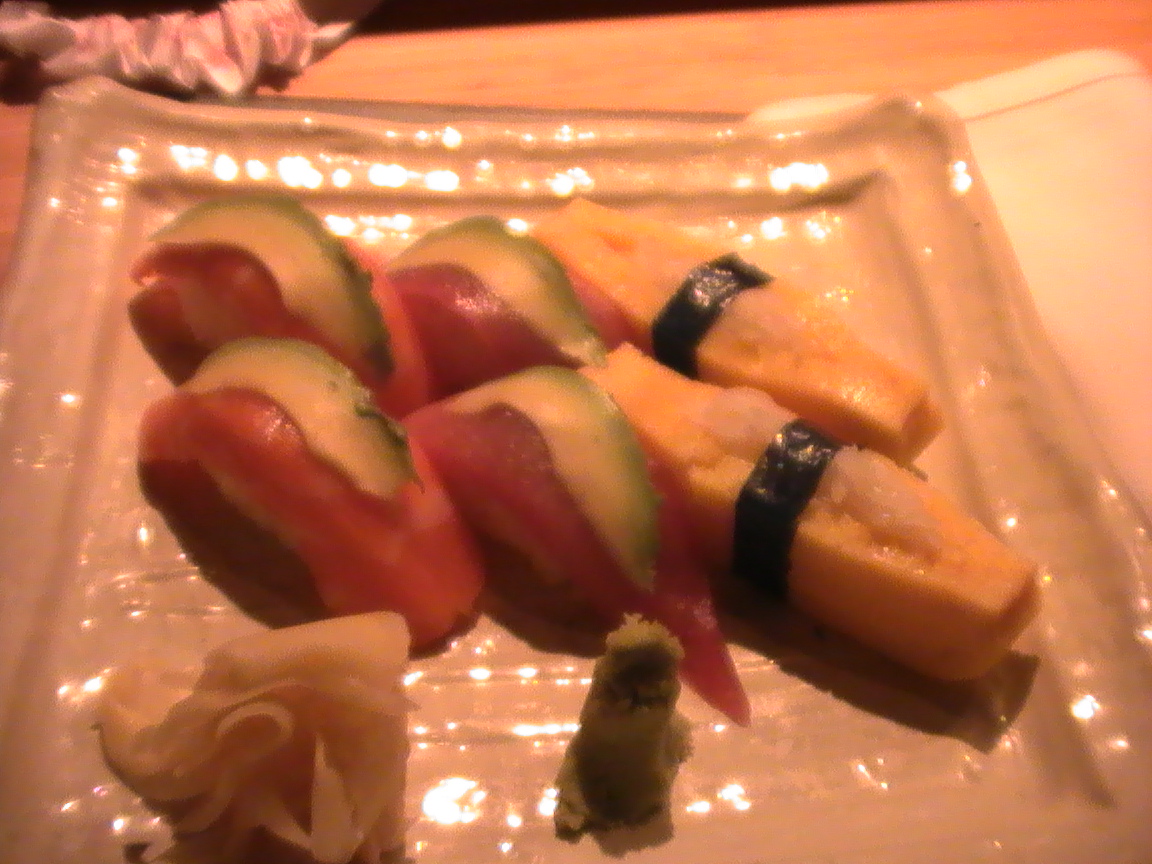 [sushi+in+Vegas.JPG]