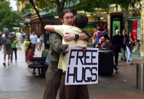 [Juan_Mann_free_hugs.jpg]