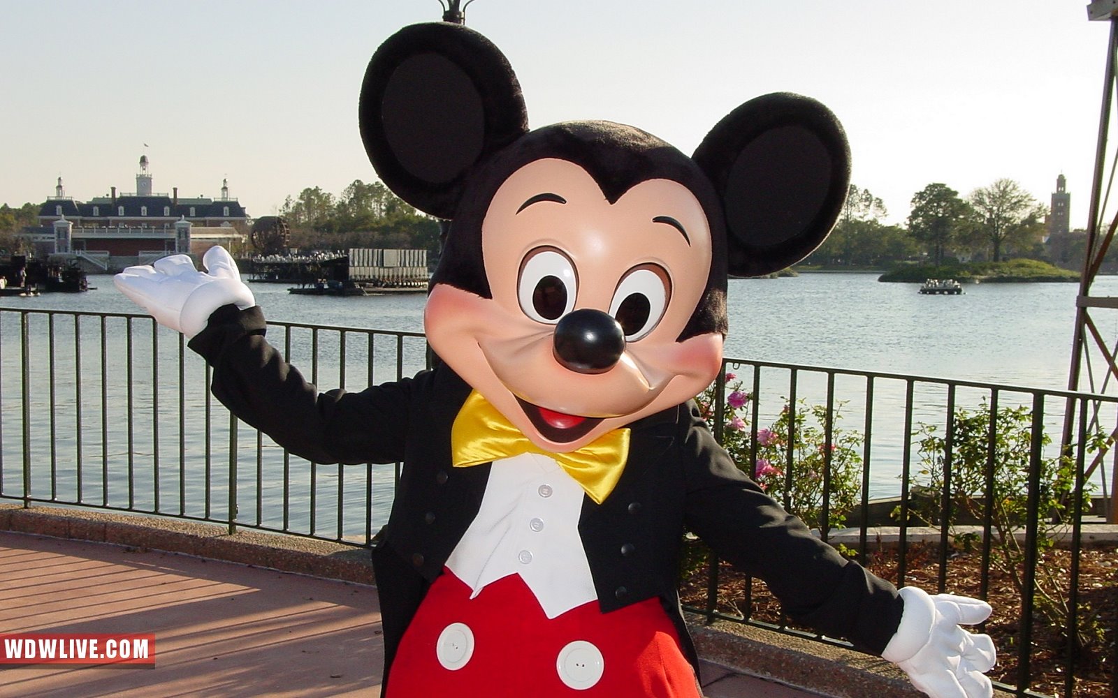 [mickey-mouse-picture-1-12.jpg]