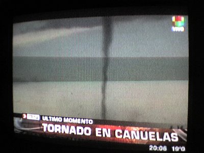 [América_Falso+tornado+21mar08.jpg]