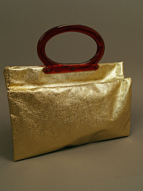 [gold_fold_purse.jpg]