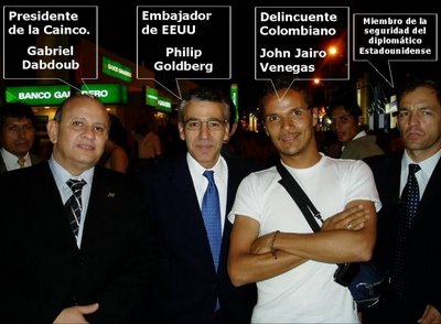 [photo+with+crime+lord.prensa+latina.jpg]