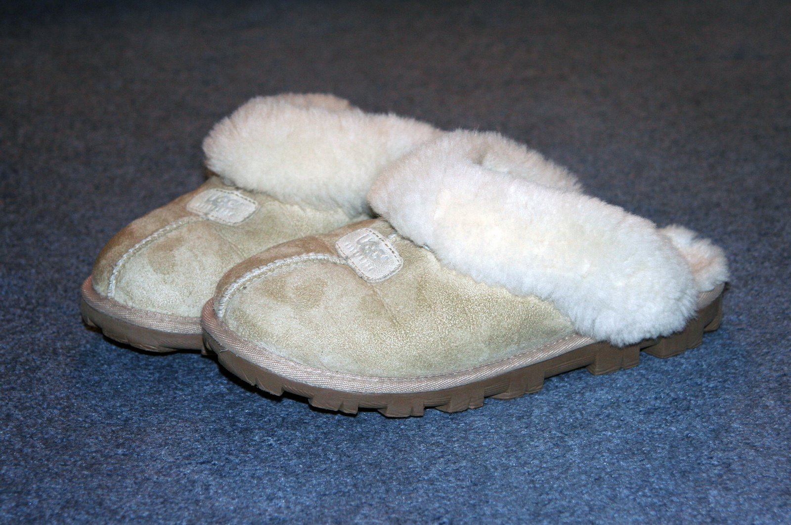 [Furry+slippers_0016.jpg]