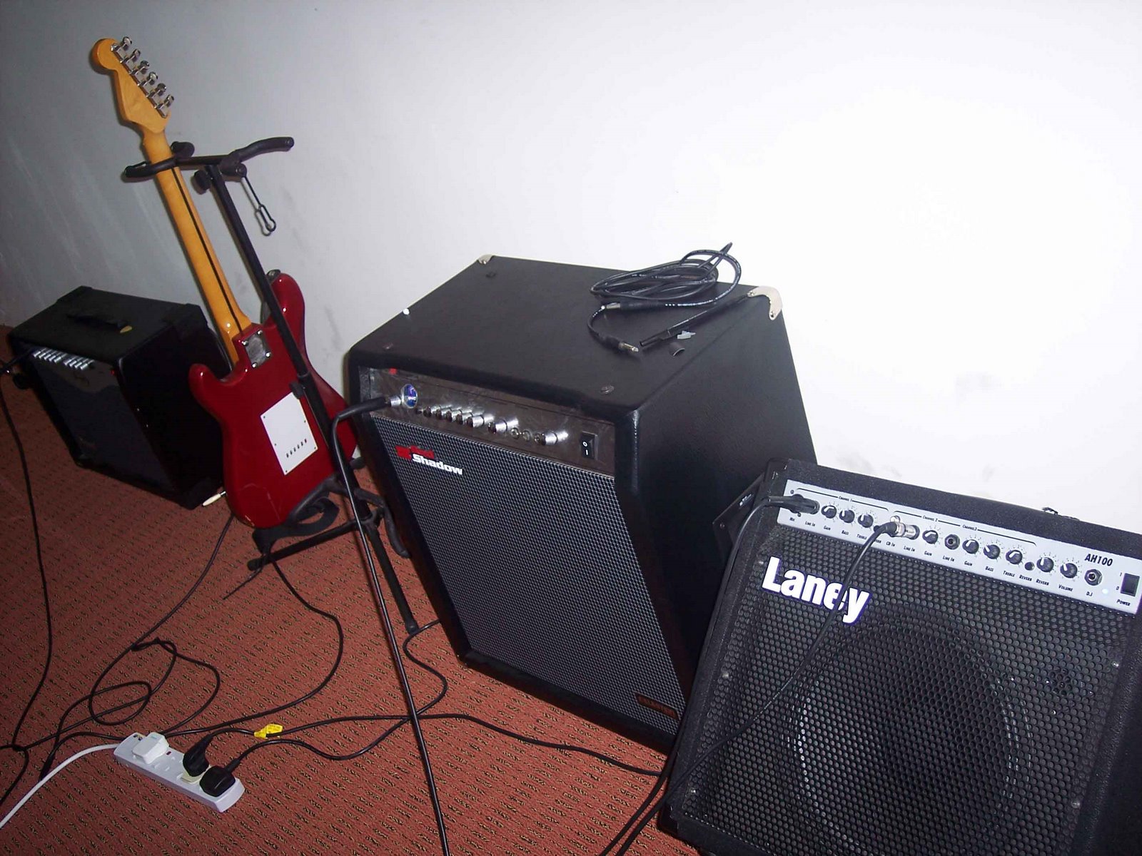 [the-amps!.jpg]