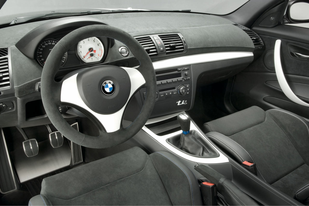 [BMW-Concept-1-Series-tii-interior-1-lg.jpg]