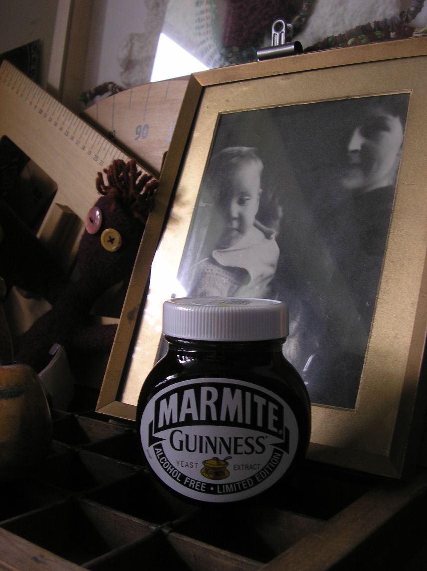 [bw+marmite.jpg]
