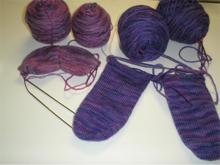 [purple+socks+in+progress.JPG]