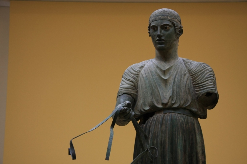 [The+bronze+Charioteer+-+made+in+478+BC+and+uncovered+at+the+Delphi+site.JPG]
