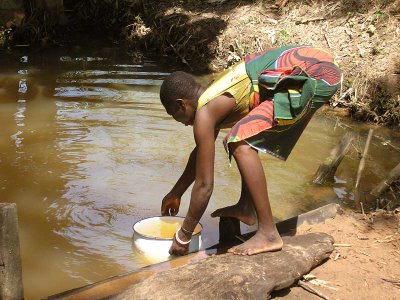 [Drinking_water-Nigeria.jpg]