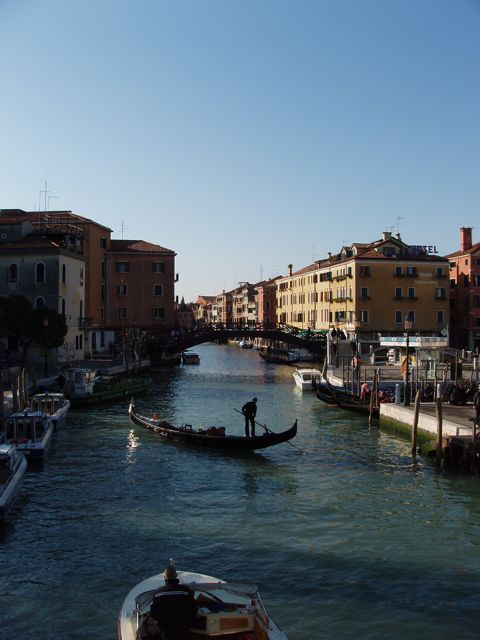 [Gondola+in+Venice.jpg]