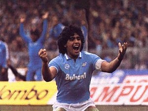 [Maradona+Napoli.jpg]