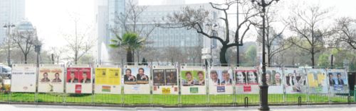 [500px-French_presidential_elections_2007_Paris_Place_dItalie_12_candidates.jpg]