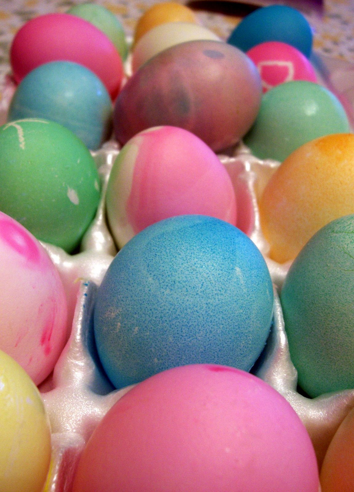 [Easter+Eggs1.jpg]