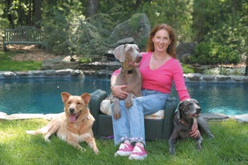 [Tracie+and+dogs.jpg]