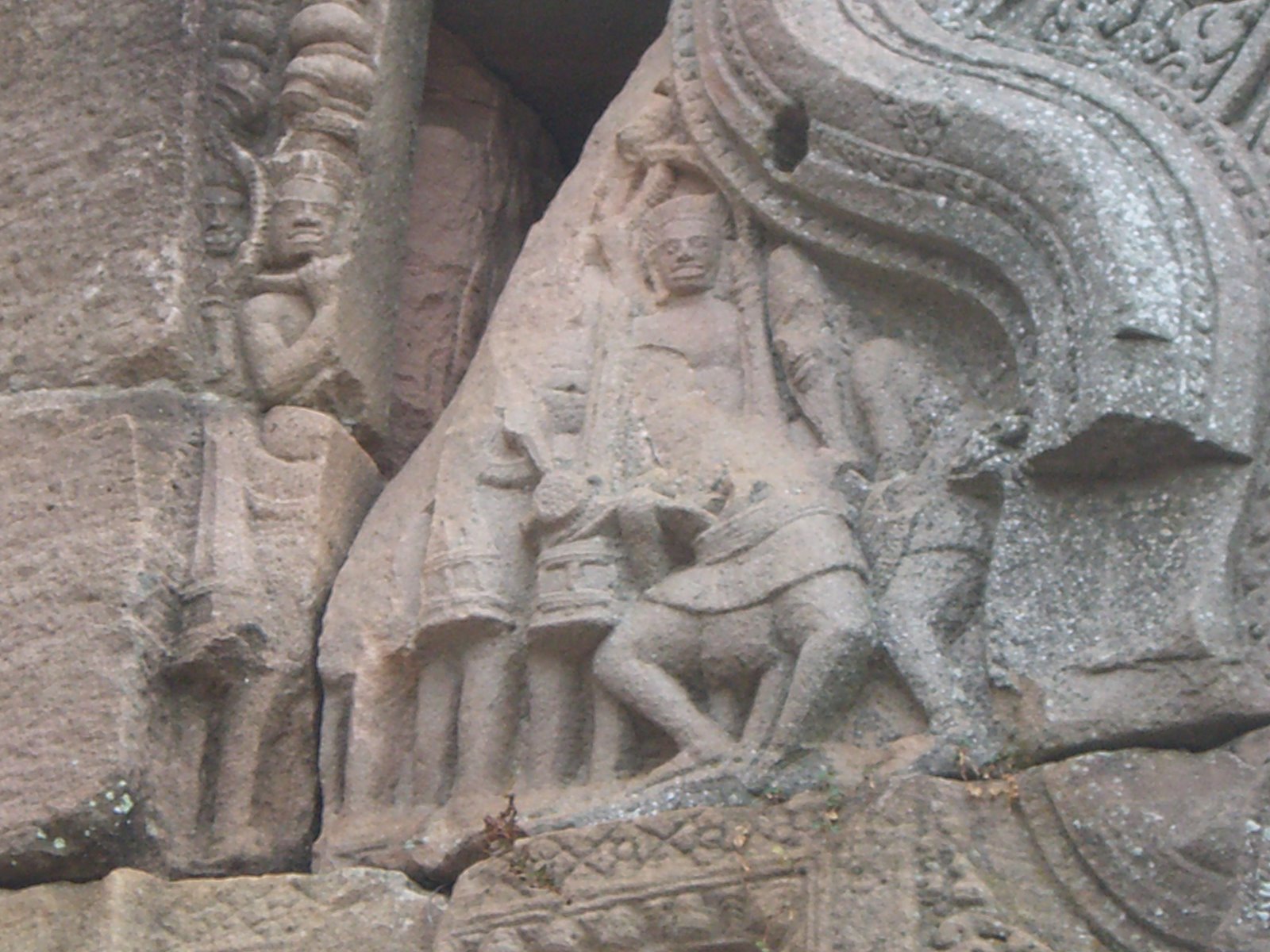 [Khmer+Temples+in+Thailand+April+07+014.jpg]