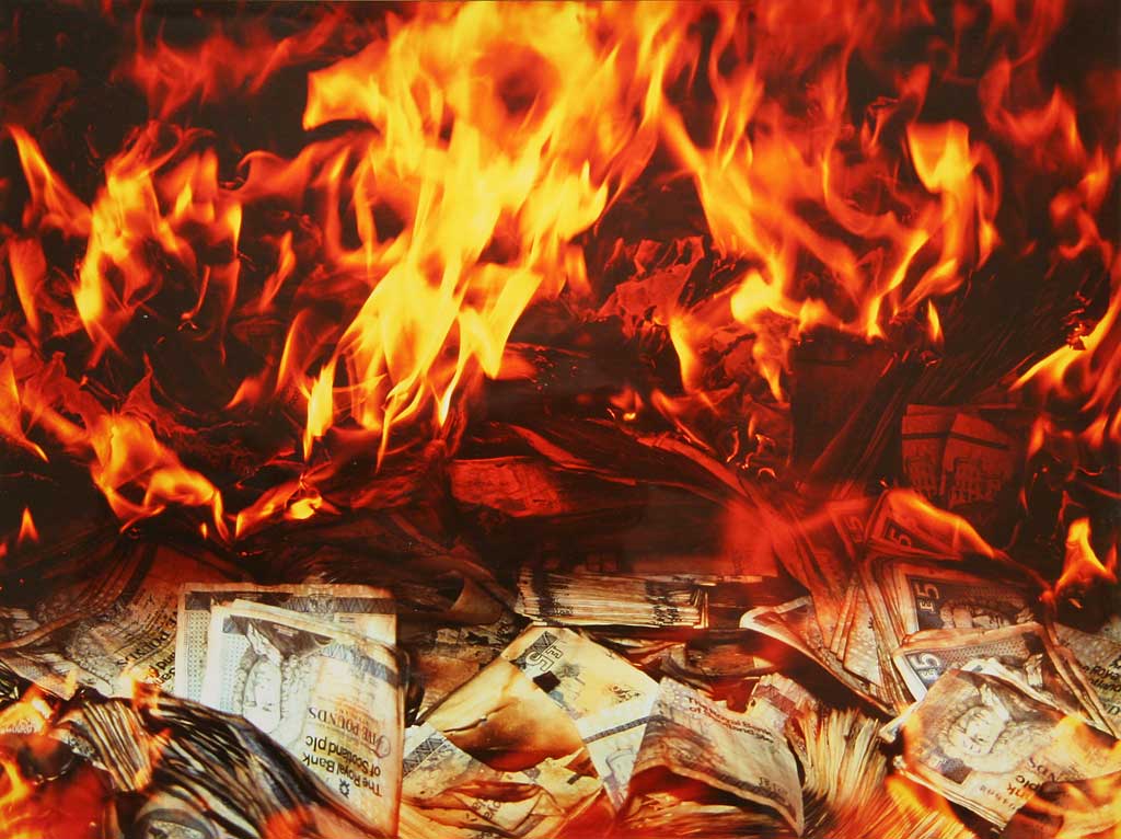 [burning+banknotes.jpg]