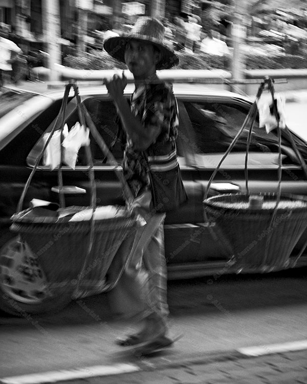 [Mobile+Vendor,+Bangkok.jpg]