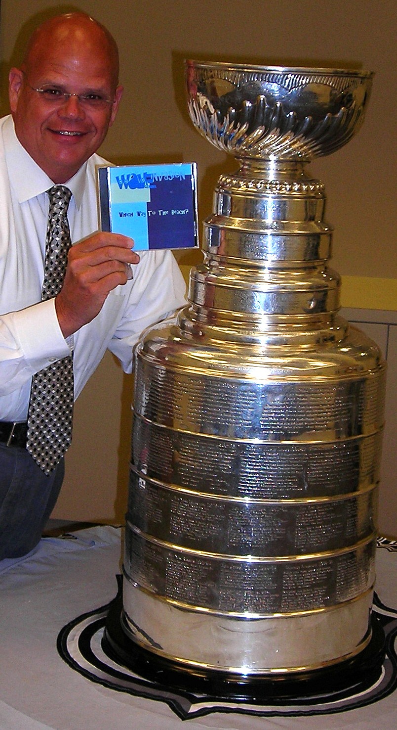 [Wave+Invasion+Meets+the+Stanley+Cup+-+A.JPG]