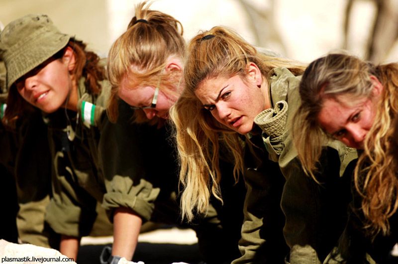 [Israeli_Army_Girls_09.jpg]
