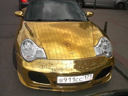 [Golden_Porsche_01.jpg]