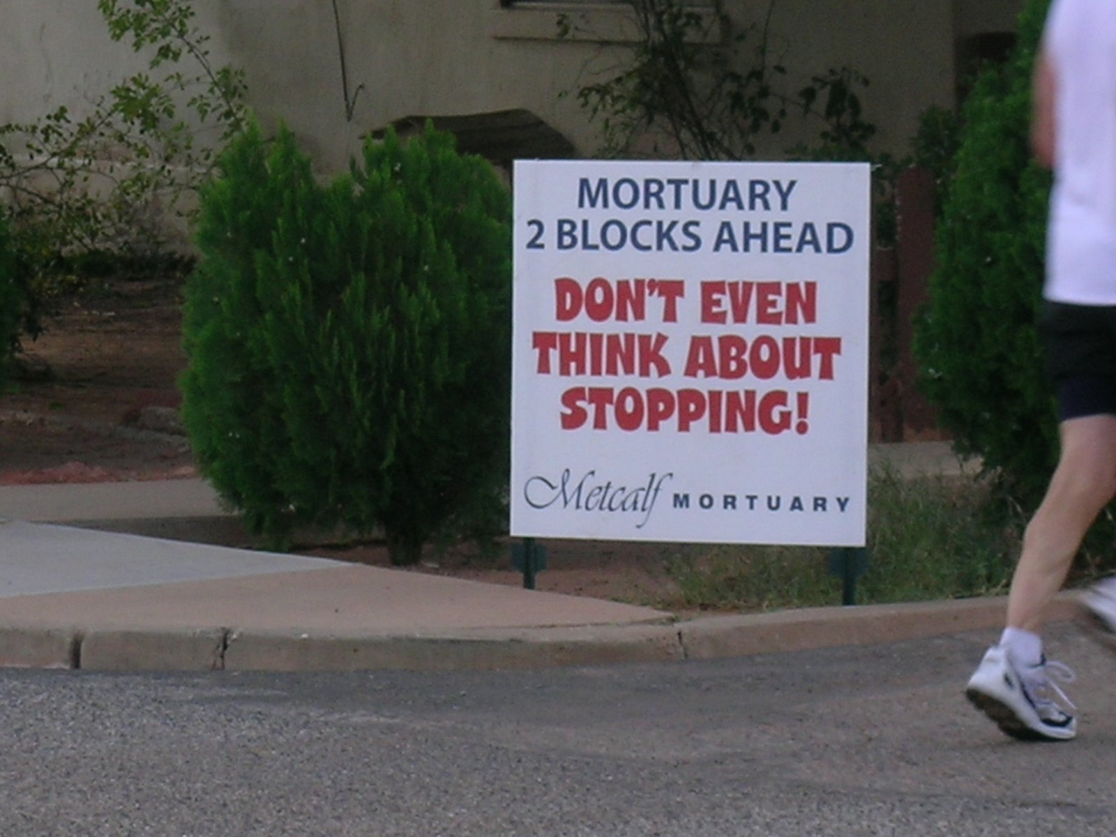[mortuary_sign.jpg]