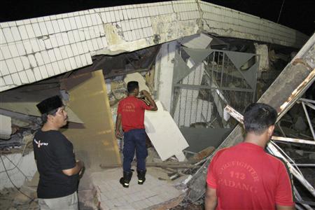 [indonesiaearthquake.jpg]