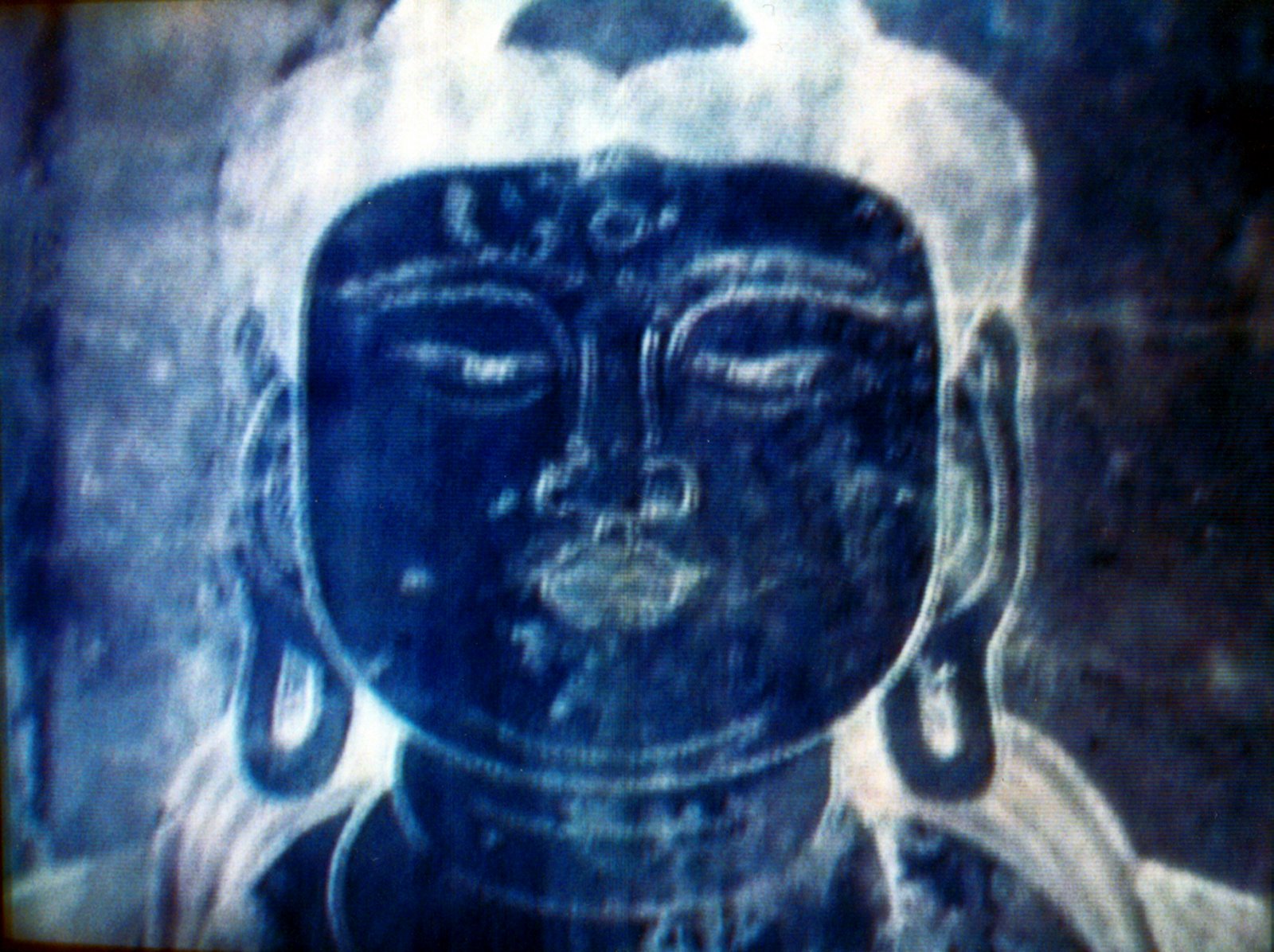 [Buddha-02.jpg]