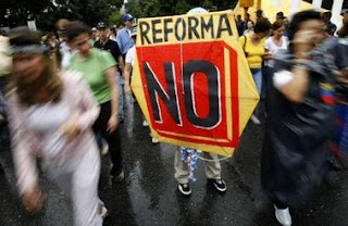 Estudiantes No a la Reforma