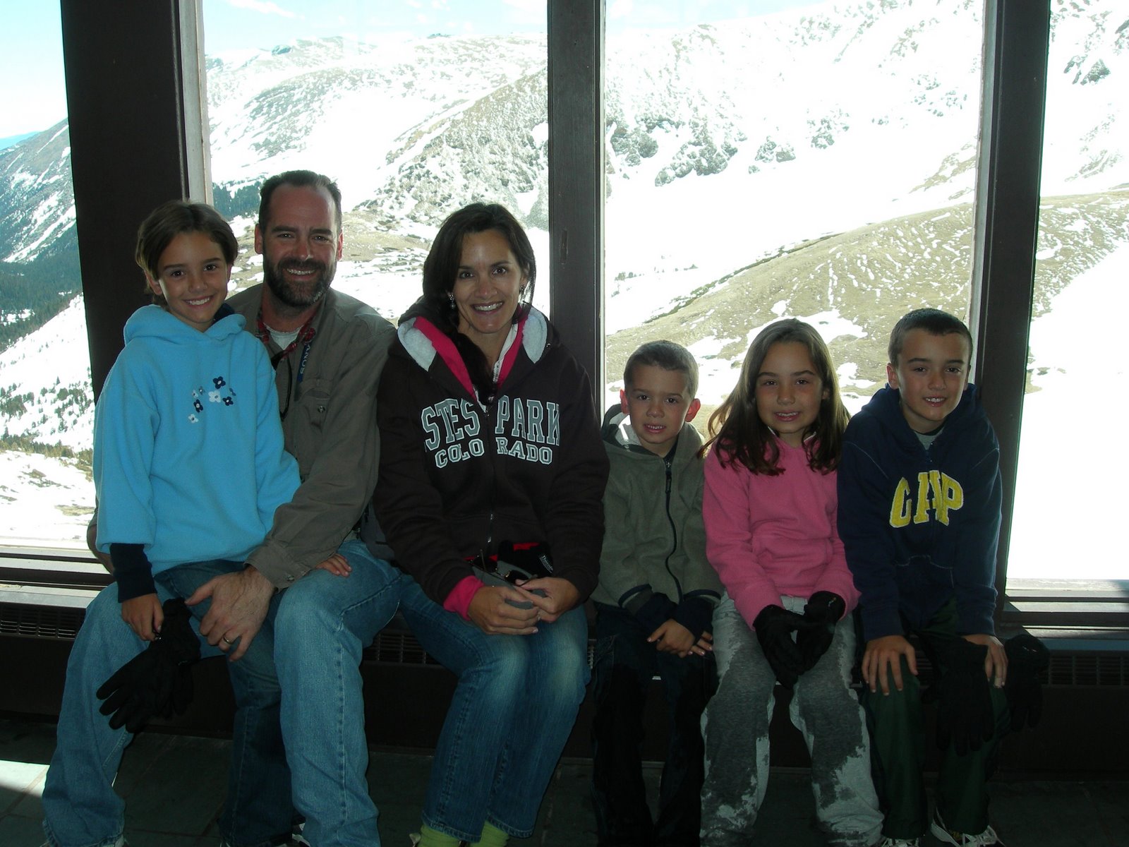 [Family+at+the+RMNP+Alpine+Visitor+Center.JPG]