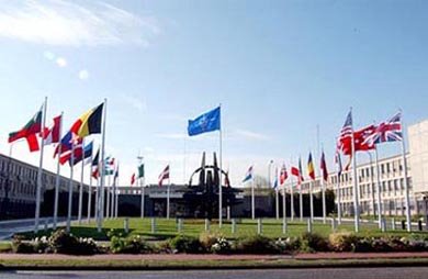 [nato_hq_with_flags.jpg]