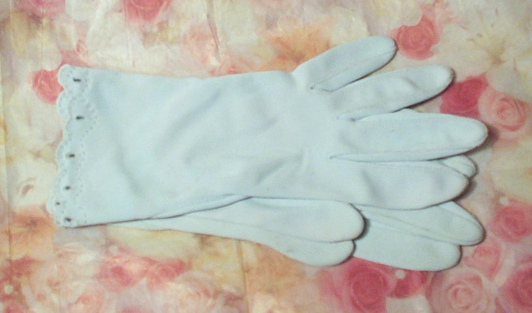 [gloves.jpg]