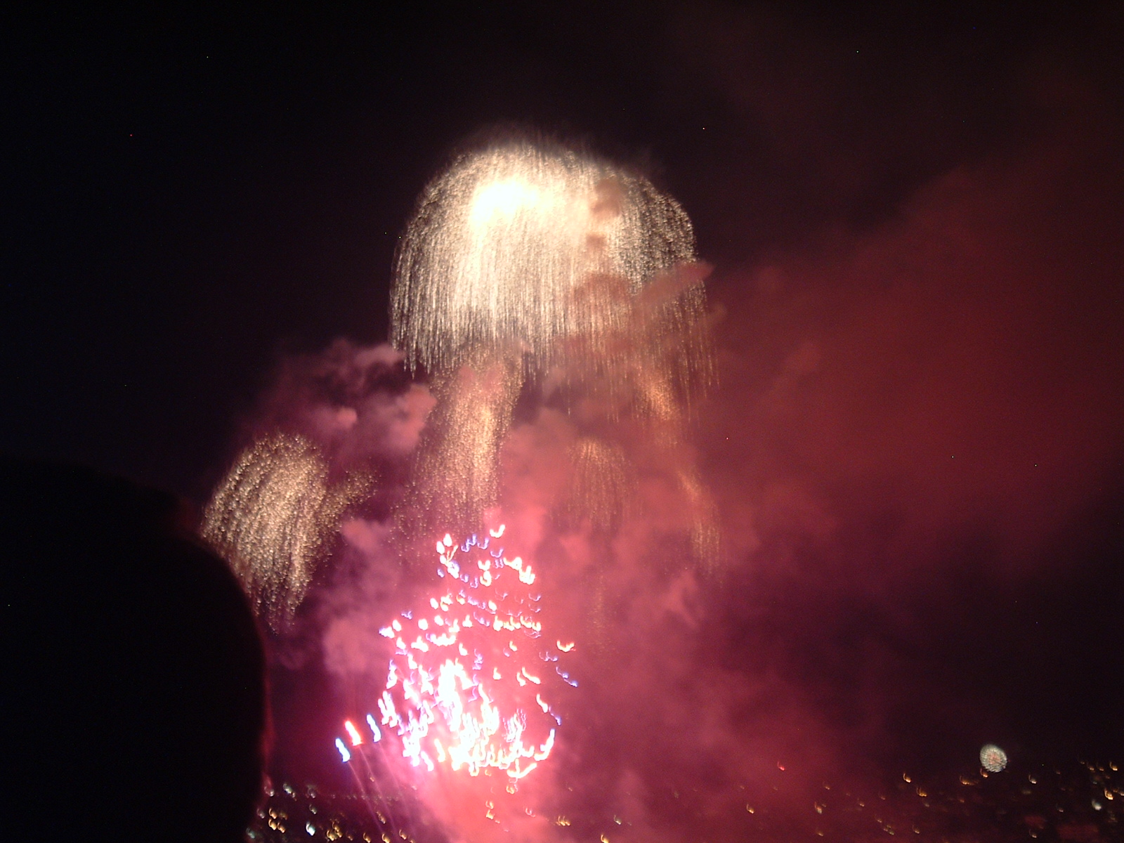 [Fireworks.7.jpg]