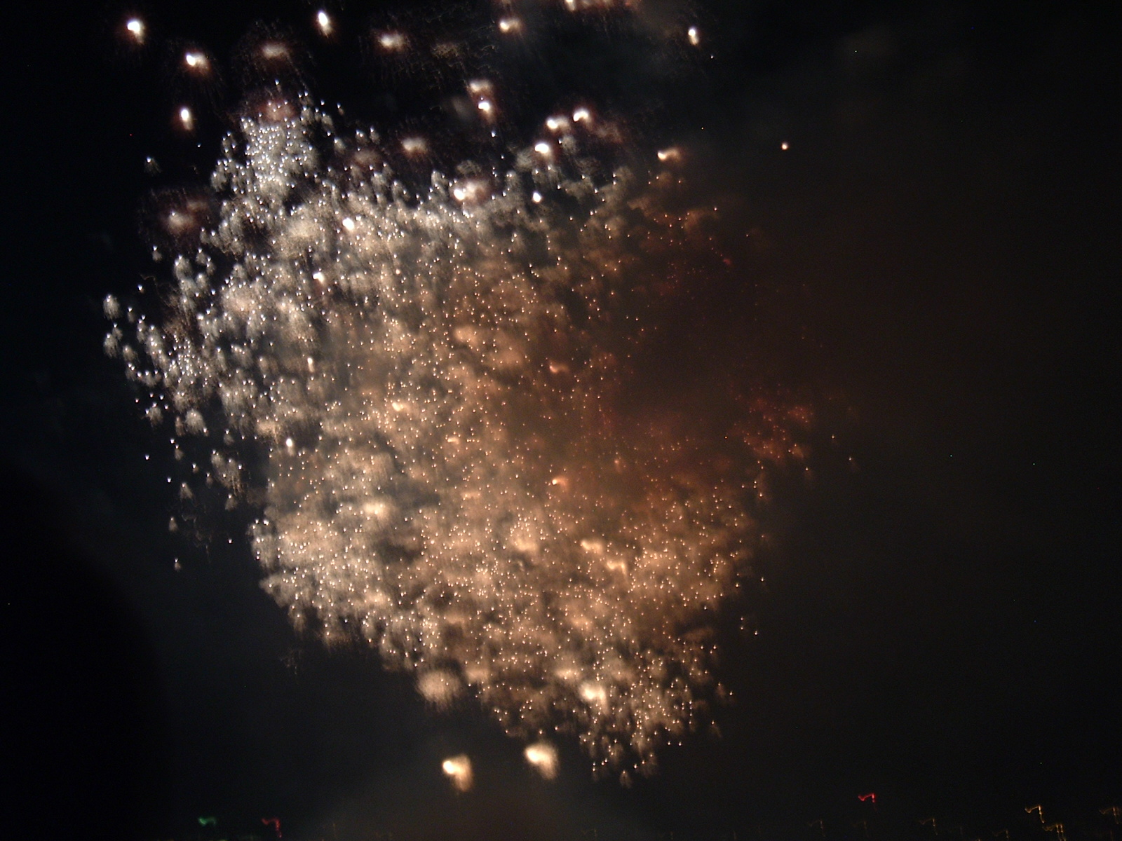 [Fireworks+4.jpg]