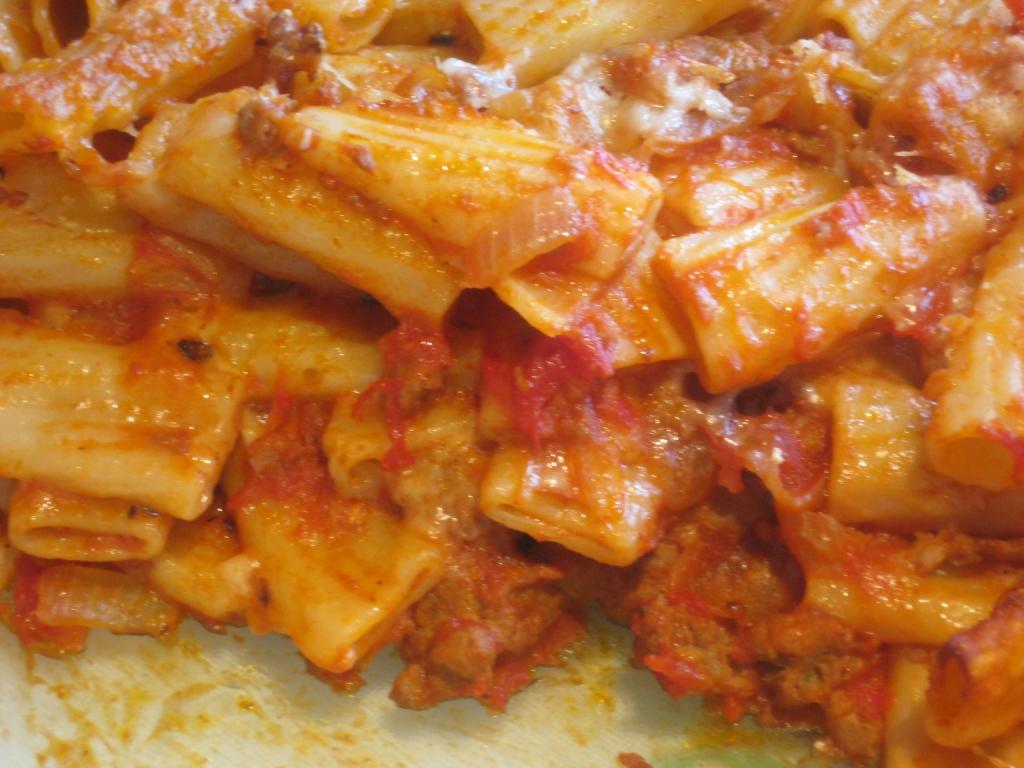 [Baked+Pasta+with+Sausages,+Tomato+and+Cheese3.JPG]