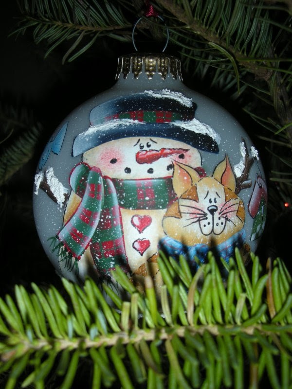 [snowman+ornament.JPG]