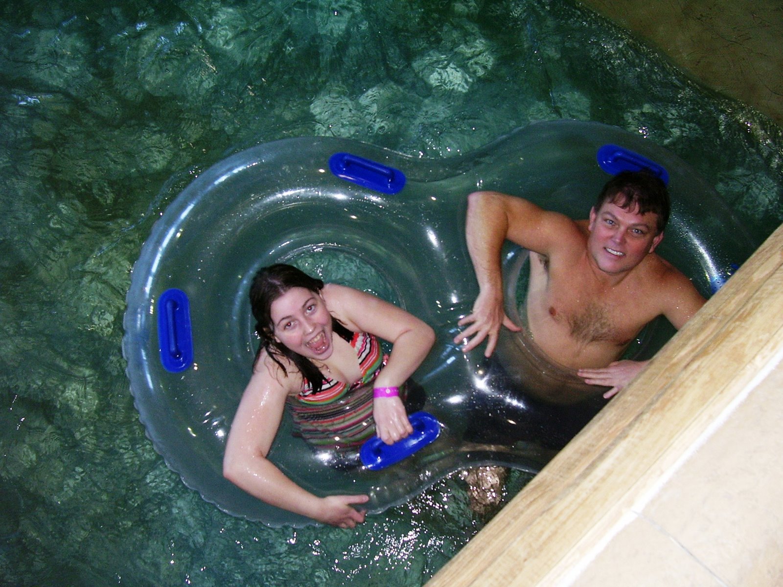 [Steve+and+Brianna+in+lazy+river+2.jpg]