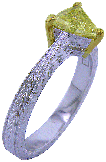 [Trilliant-Yellow-Diamond-Ring-4.gif]
