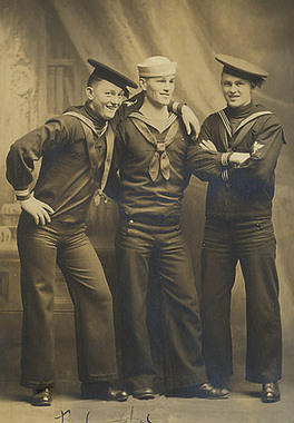 [3-oldtime-sailors.jpg]